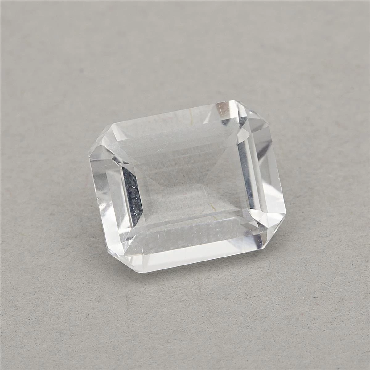 3.3cts Itinga Petalite 11x9mm Octagon (N) 3 3.3cts Itinga Petalite 11x9mm Octagon (N)