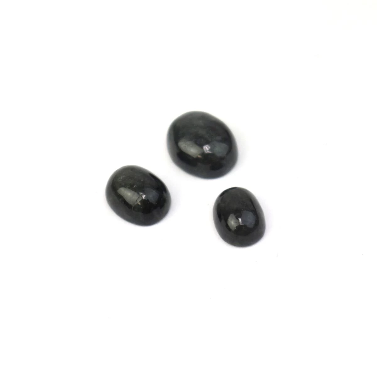 8cts Black Burmese Jade (N) Oval Cabochons 7 To11mm (Set Of 3) 3 8cts Black Burmese Jade (N) Oval Cabochons 7 To11mm (Set Of 3)