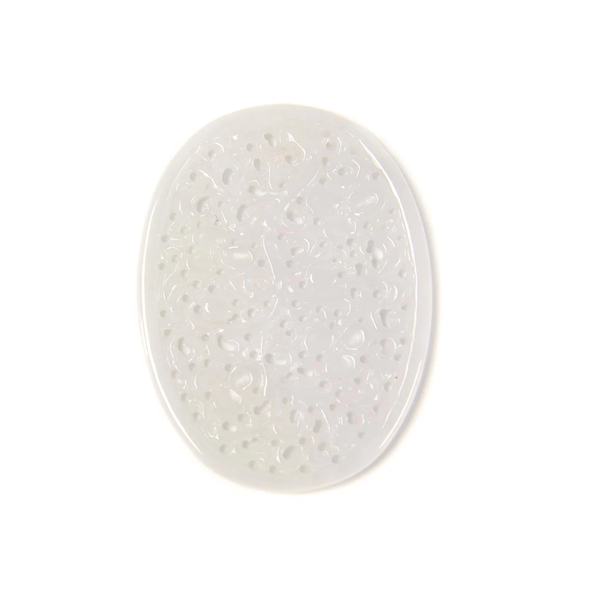 15cts Type A White Jadeite Carved Oval Pendant, Approx 28x38mm, 1pcs 3 15cts Type A White Jadeite Carved Oval Pendant, Approx 28x38mm, 1pcs